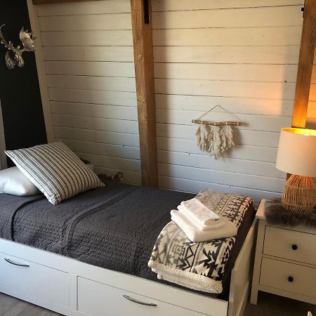 Maison Solange-Red Barn Farmhouse Style- Moonridge Big Bear City Exteriör bild